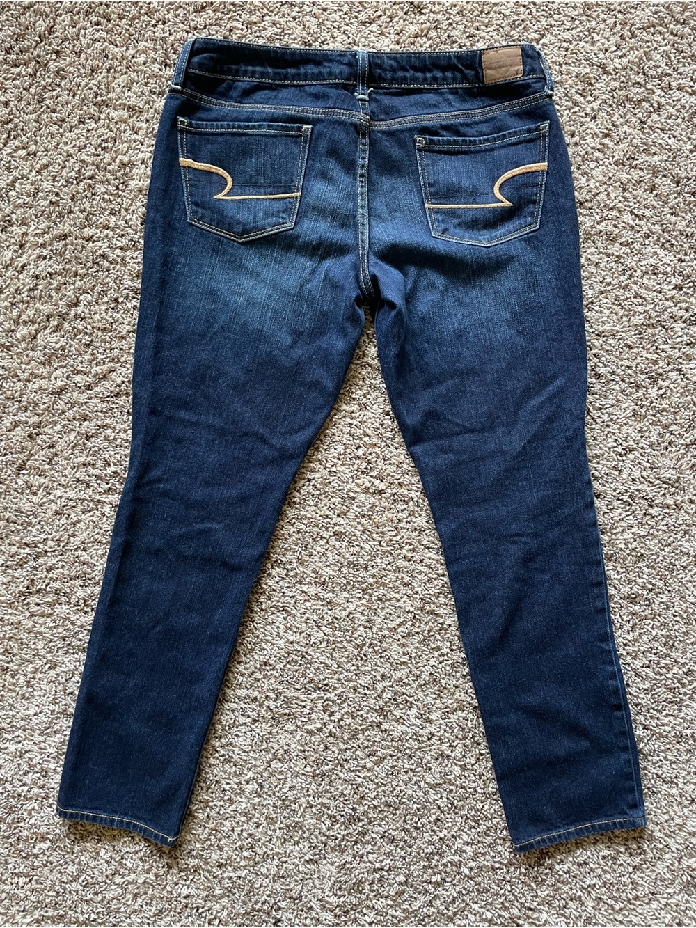 Like New American Eagle AEO Stretch Skinny Leg Women’s 10 Short Denim Jeans EUC